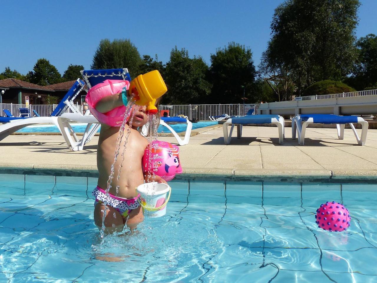Camping Les Portes Du Beaujolais Anse Exteriér fotografie