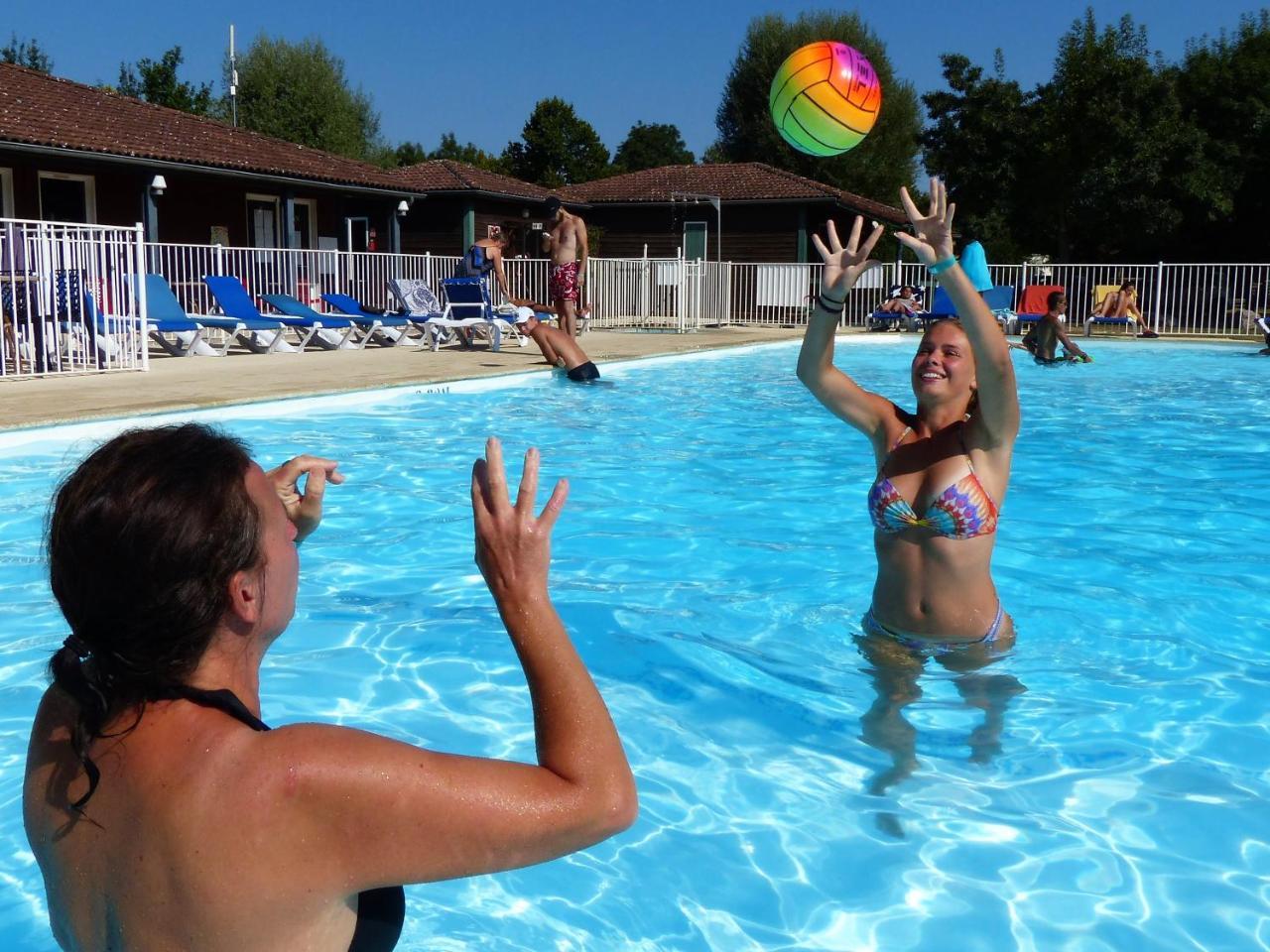 Camping Les Portes Du Beaujolais Anse Exteriér fotografie