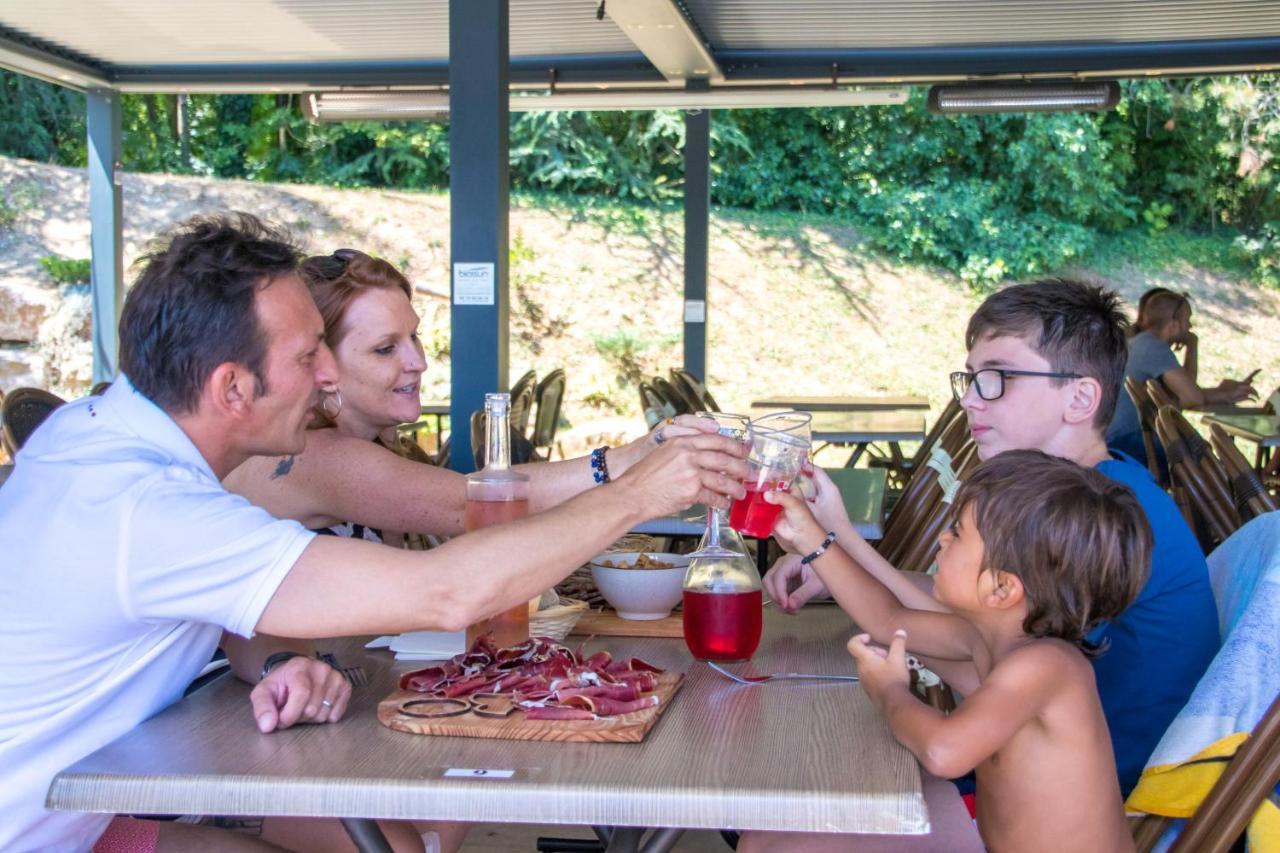 Camping Les Portes Du Beaujolais Anse Exteriér fotografie